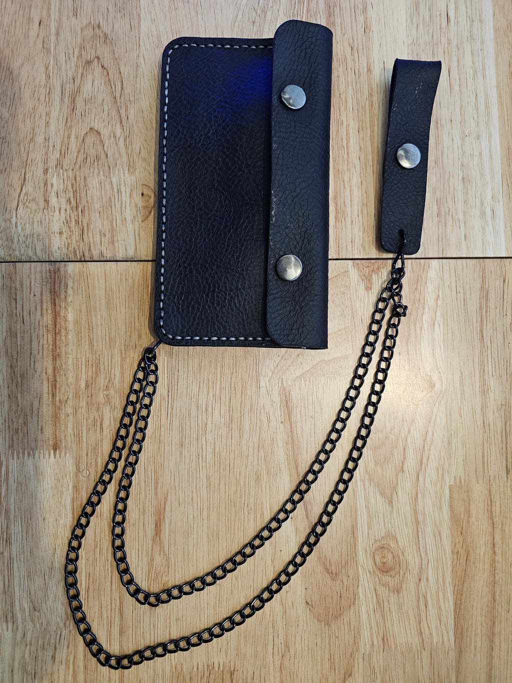 Italian Leather Biker Chain Wallet – Hand-Stitched