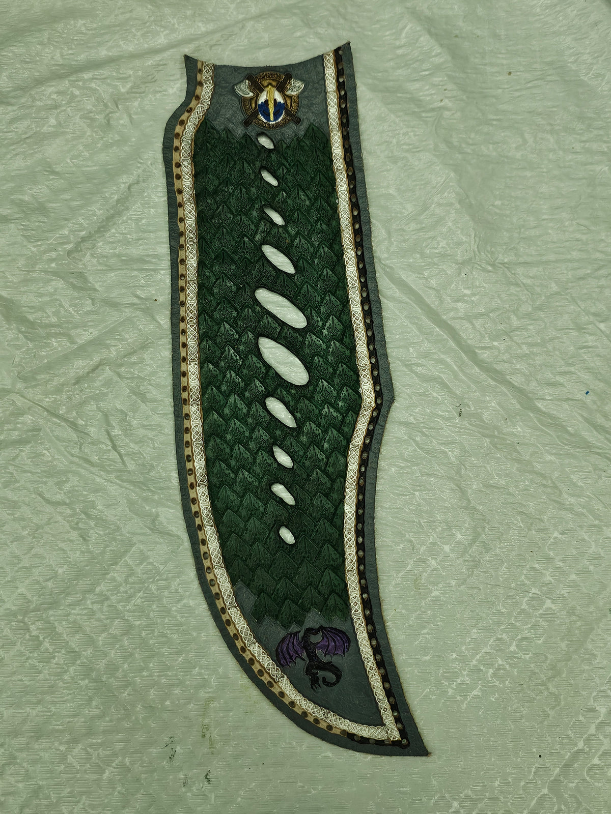 Dragon Slayer — Knife with Handcrafted Leather Sheath